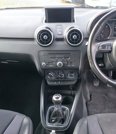 Audi A1 TDI S LINE..£20:00 R/TAX..12 SERVICES..LAST OWNER HAS OWNED IT 10 YEARS 3