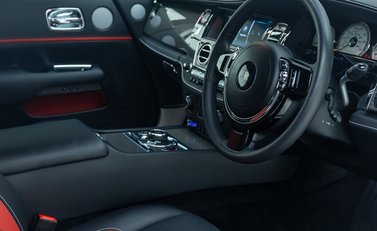 Rolls-Royce Wraith Black Badge 13