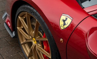 Ferrari 488 Pista 24