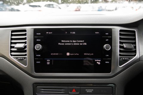 Volkswagen Golf SV MATCH TSI EVO DSG 27