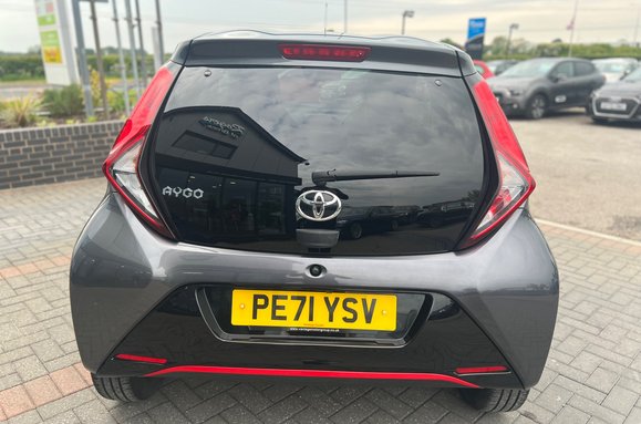 Toyota Aygo 1.0 VVT-I X-TREND TSS 5 DOOR 8