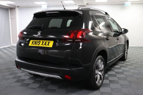 Peugeot 2008 BLUEHDI ALLURE 11