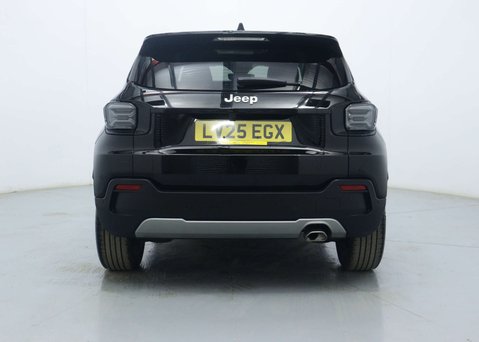 Jeep Avenger 1.2 e-Hybrid Summit SUV 5dr Petrol Hybrid e-DCT Euro 6 (s/s) (100 ps) 11