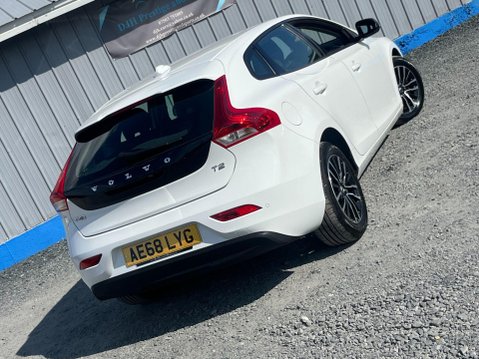 Volvo V40 2.0 T2 GPF Momentum Nav Plus Euro 6 (s/s) 5dr 47