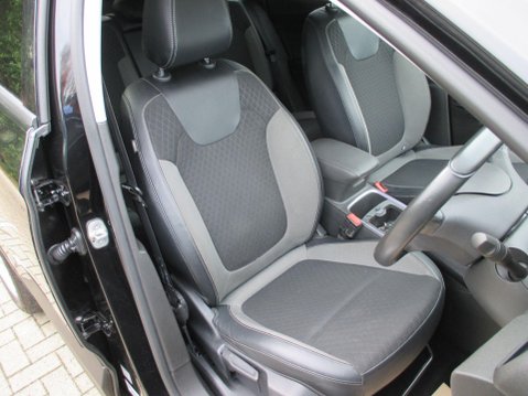 Vauxhall Grandland X 1.2 Turbo Tech Line Nav Euro 6 (s/s) 5dr 23