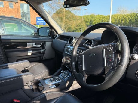 Land Rover Discovery 3.0 Discovery HSE Luxury SDV6 Auto 4WD 5dr 16