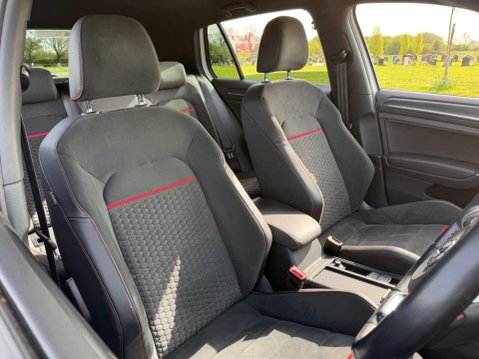 Volkswagen Golf 2.0 TSI GTI Performance Euro 6 (s/s) 5dr 29
