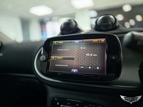 Smart Forfour 17.6kWh Premium Auto 5dr (22kW Charger) 33