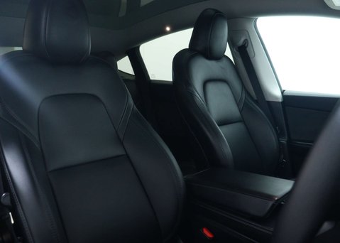 Tesla Model Y (Dual Motor) Long Range SUV 5dr Electric Auto 4WDE (384 bhp) 39