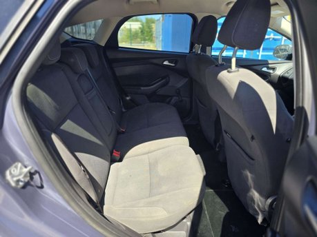 Ford Focus 1.6 Zetec Hatchback 5dr Petrol Manual Euro 5 (125 ps) 20