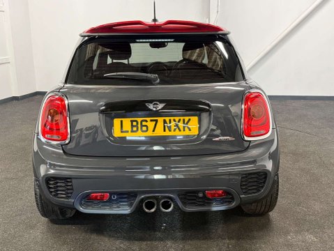 Mini Hatch 2.0 John Cooper Works 3dr 4