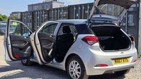 Hyundai i20 1.4 SE Hatchback 5dr Petrol Auto Euro 6 (100 ps) 8