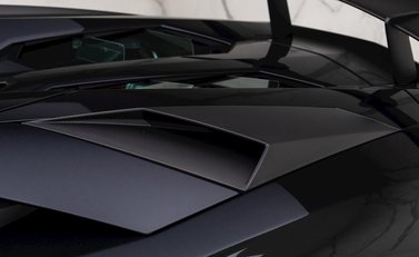 Lamborghini Aventador SV LP 750-4 Roadster 31