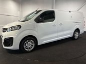 Vauxhall Vivaro 1.5 Vivaro  F2900 Sportive S/S 2