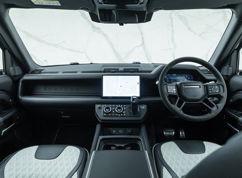 Land Rover Defender 110 V8 Carpathian Edition OVERFINCH 23