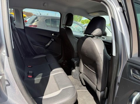 Peugeot 2008 1.2 PureTech Allure SUV 5dr Petrol Manual Euro 6 (s/s) (110 ps) 14