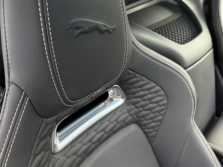 Jaguar F-Type 75 48