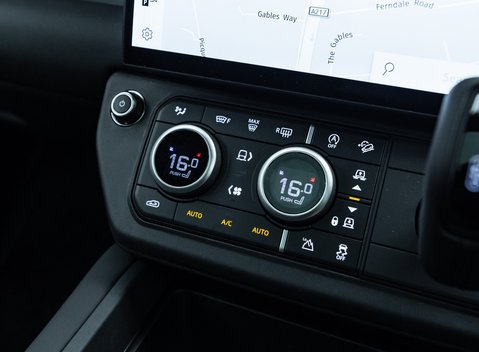 Land Rover Defender 110 TROPHY EDITION KESWICK 35