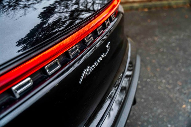 Porsche Macan S PDK. PANO ROOF. BOSE SOUND SYSTEM. HEATED FRONT SEATS. REVERSING CAMERA. 3