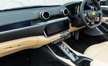 Ferrari Portofino 18