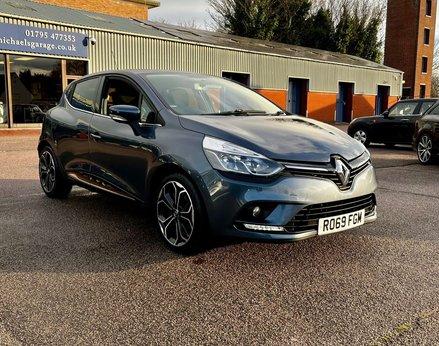 Renault Clio 0.9 Clio Iconic TCe 5dr 4