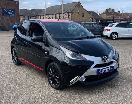 Toyota Aygo 1.0 Aygo X-Press VVT-i 5dr 4