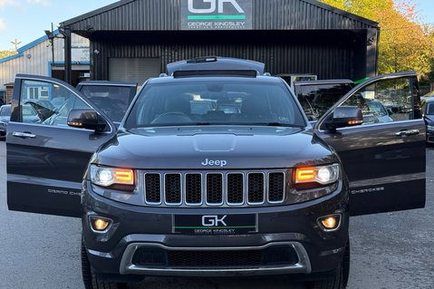 Jeep Grand Cherokee V6 CRD OVERLAND -2 OWNERS -8 SERVICES -PAN ROOF - HUGE SPEC 19