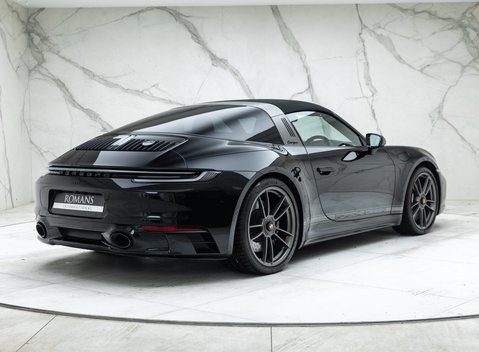 Porsche 911 Targa (992) 50 Years Porsche Design Edition 9