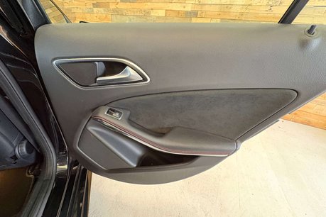 Mercedes-Benz A Class 1.6 A160 AMG Line (Executive) Hatchback 5dr Petrol 7G-DCT Euro 6 (s/s) (102 68