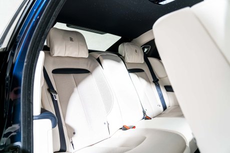 Rolls-Royce Ghost V12. STARLIGHT. H, C & M SEATS. REAR ENTERTAINMENT. HUD. A/CRUISE CONTROL 26