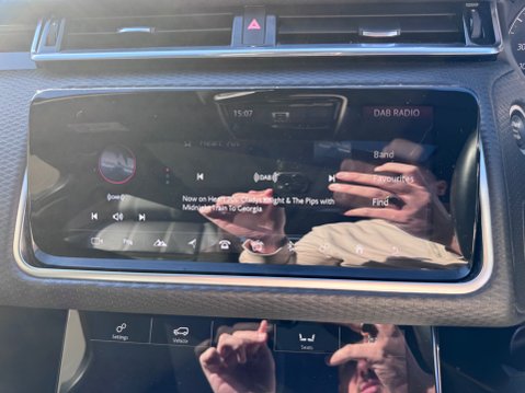 Land Rover Range Rover Velar R-DYNAMIC S 28