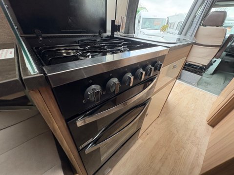 Lunar Landstar RL S 38