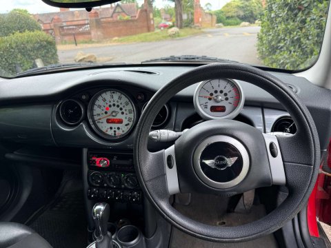 Mini Hatch 1.6 Cooper Auto 3dr 7