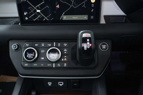 Land Rover Defender 3.0 Defender XS Edition D MHEV A 4WD 5dr 32