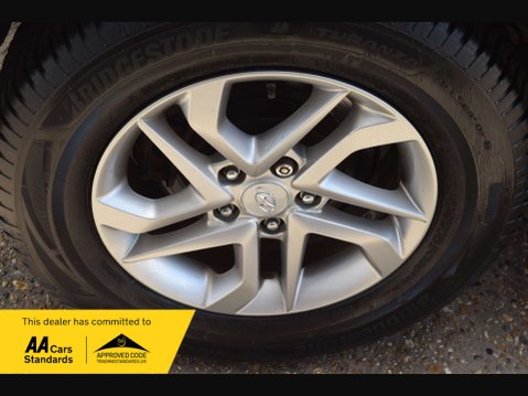 Hyundai TUCSON 1.6 Tucson S Blue Drive 2WD GDi 5dr 21