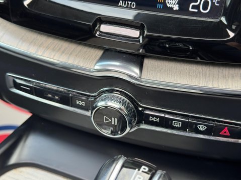 Volvo XC60 2.0 D5 PowerPulse Inscription Auto AWD Euro 6 (s/s) 5dr 44