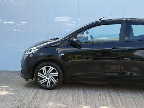 Toyota Aygo 1.0 Aygo X-Play TSS VVT-i 5dr 39