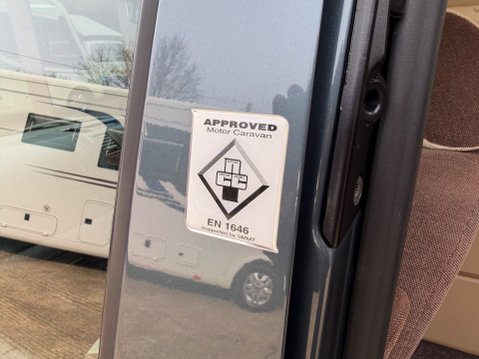 Auto-Sleepers Trident 2 / 4 BERTH LOW MILEAGE HIGH TOP 7