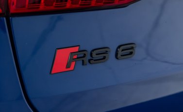 Audi RS6 AVANT PERFORMANCE CARBON VORSPRUNG 44