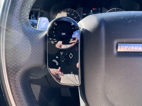 Land Rover Range Rover Velar R-DYNAMIC S 18