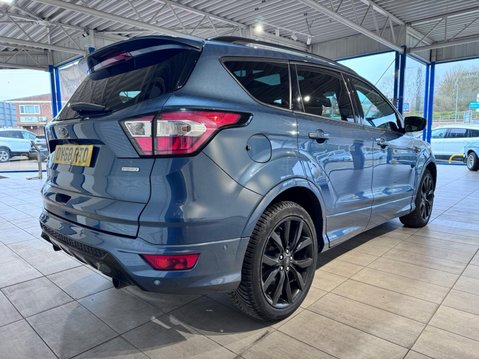 Ford Kuga 1.5T EcoBoost ST-Line X Euro 6 (s/s) 5dr 3