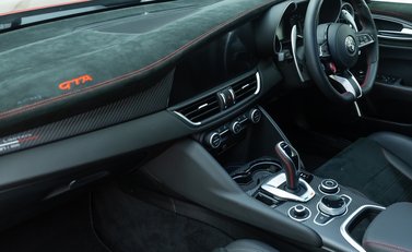 Alfa Romeo Giulia GTA 19