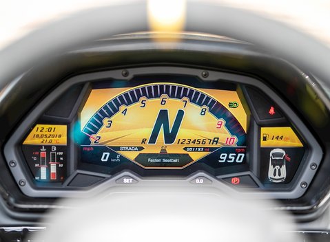 Lamborghini Aventador SV LP750-4 Roadster 17