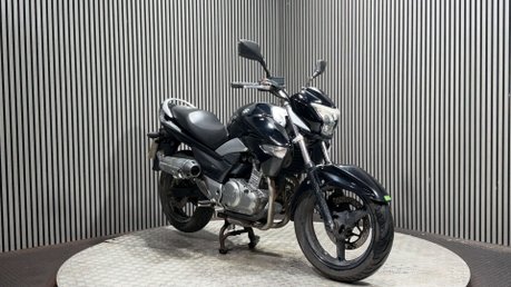 Suzuki Inazuma GW 2013 13K GOOD RUNNING PROJECT BIKE SPARES OR REPAIR 250CC A2 2
