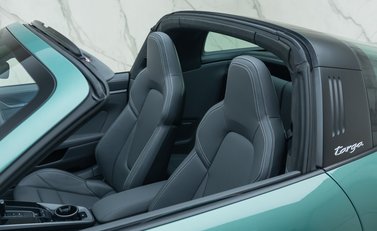 Porsche 911 Targa 4 (992) 31