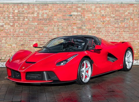 Ferrari LaFerrari Aperta 10
