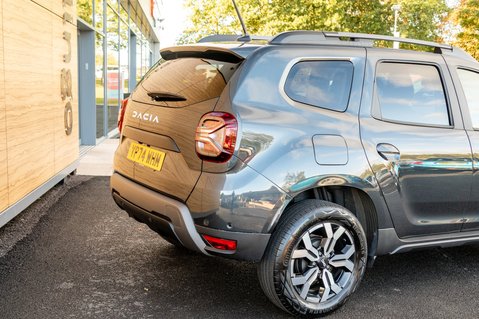 Dacia Duster JOURNEY TCE 8