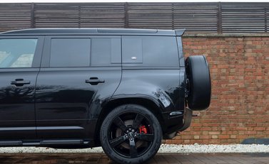 Land Rover Defender 110 X P400 27