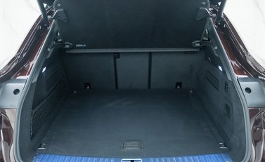 Porsche Cayenne TURBO S E-Hybrid Coupe 41