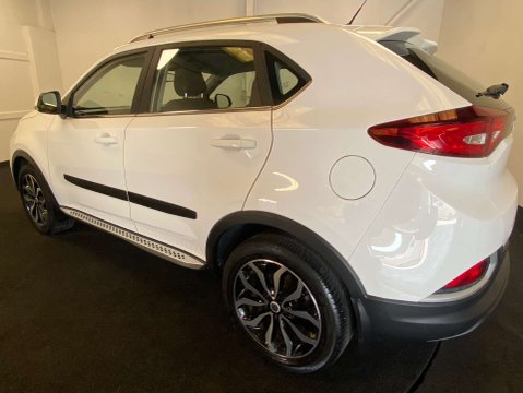 MG GS 1.5 GS Exclusive Semi-Auto 5dr 3
